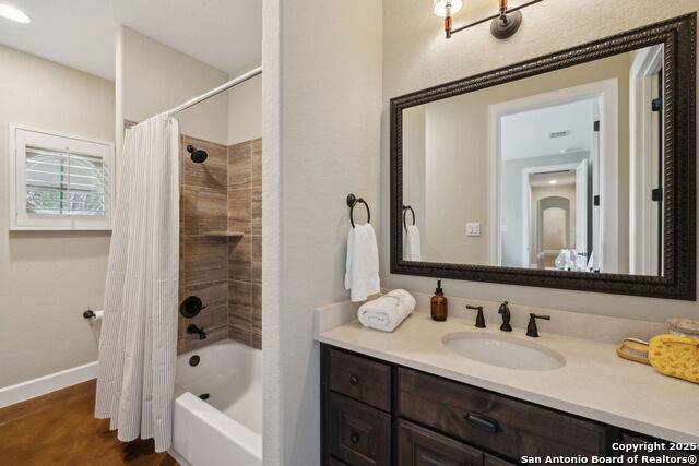 Image 27 of 41 For 858 Riverforest