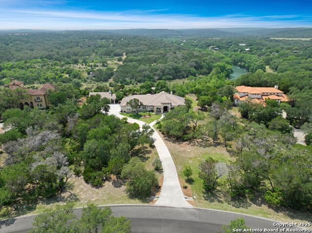 Image 39 of 41 For 858 Riverforest