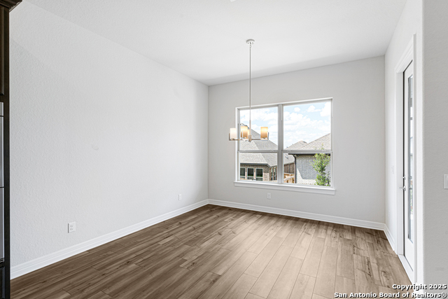 Image 27 of 47 For 923 Gyngell Lane