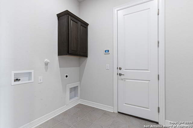 Image 35 of 47 For 923 Gyngell Lane