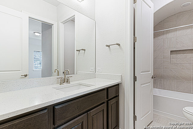 Image 36 of 47 For 923 Gyngell Lane