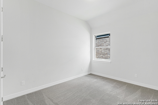 Image 38 of 47 For 923 Gyngell Lane
