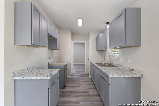 Image 11 of 32 For 7502 Alpine Valley