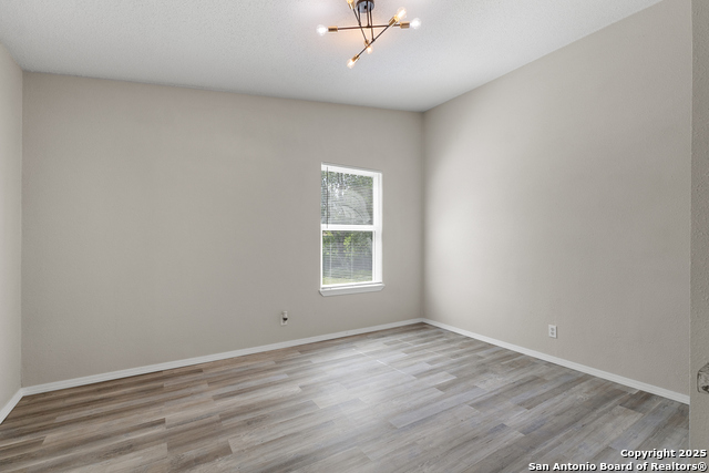 Image 16 of 32 For 7502 Alpine Valley
