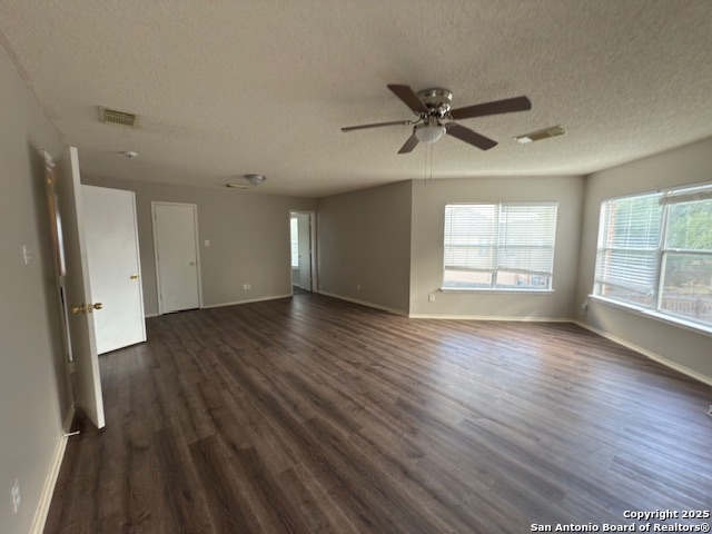 Image 10 of 33 For 10567 Dugas Drive