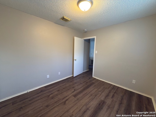 Image 18 of 33 For 10567 Dugas Drive