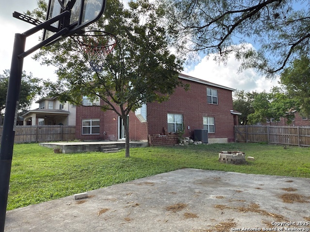 Image 24 of 33 For 10567 Dugas Drive