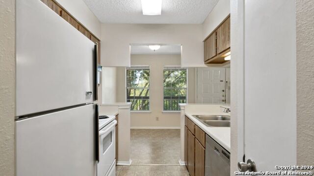 Image 11 of 23 For 14343 Judson Rd  806