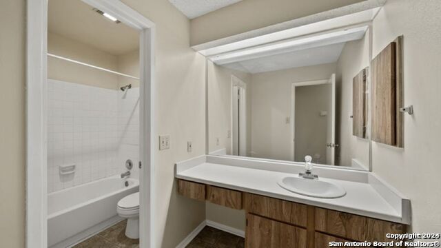 Image 17 of 23 For 14343 Judson Rd  806