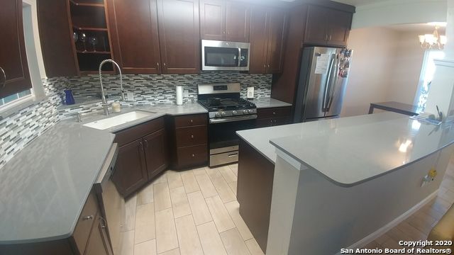 Image 12 of 24 For 4818 Cambray Dr.
