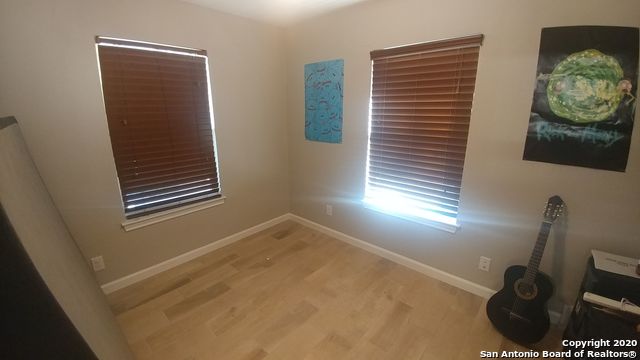 Image 16 of 24 For 4818 Cambray Dr.