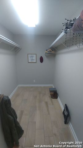 Image 21 of 24 For 4818 Cambray Dr.