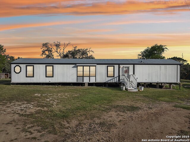 Listing photo id 8 for 160 Deer View