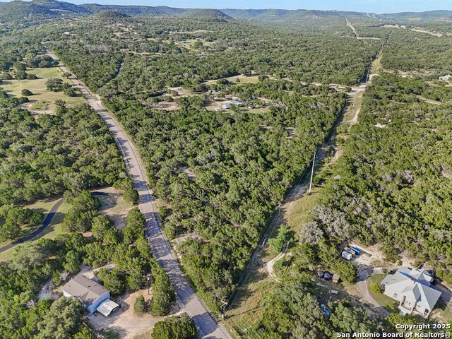 Listing photo id 38 for 160 Deer View