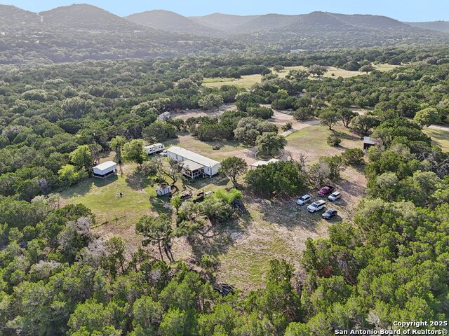 Listing photo id 46 for 160 Deer View