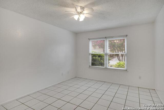 Image 14 of 22 For 8421 Echo Creek Ln