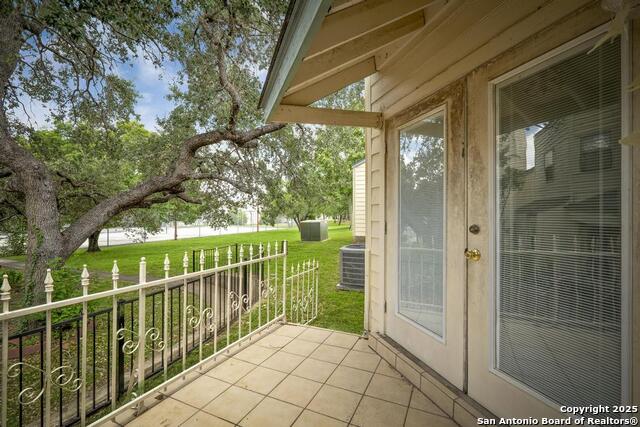 Image 20 of 22 For 8421 Echo Creek Ln