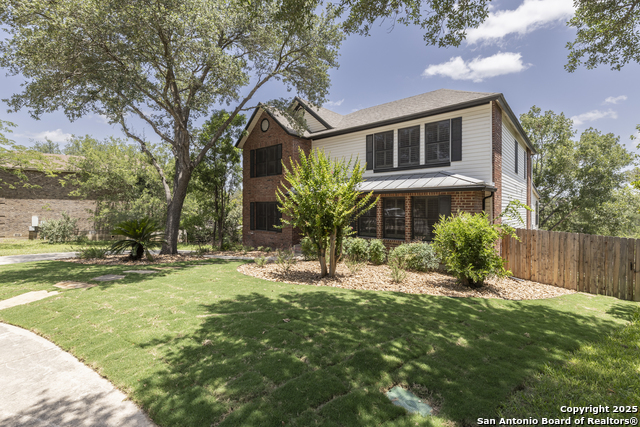 Image 40 of 46 For 18510 Paloma Wood
