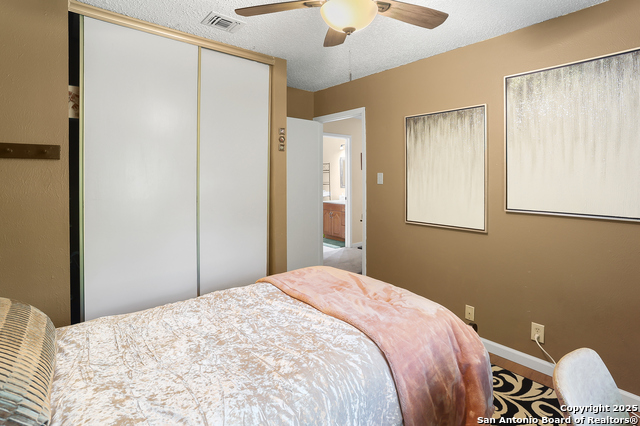 Image 24 of 36 For 8430 Timber Crest