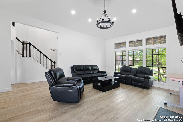 Listing photo id 9 for 5421 Adair Dr