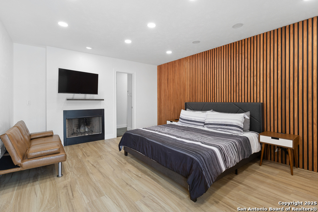 Listing photo id 10 for 5421 Adair Dr