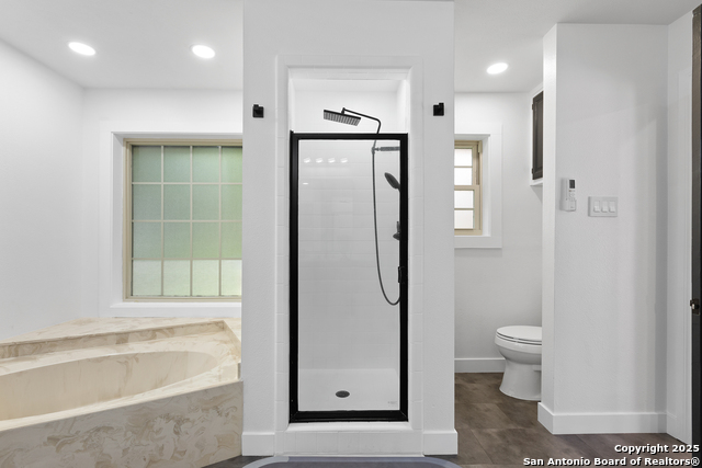 Listing photo id 14 for 5421 Adair Dr