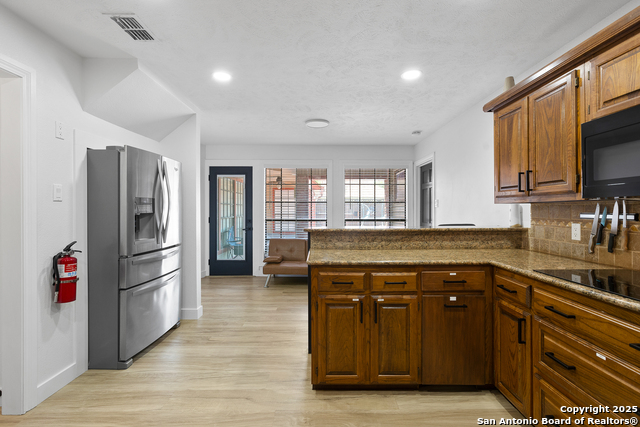 Listing photo id 23 for 5421 Adair Dr