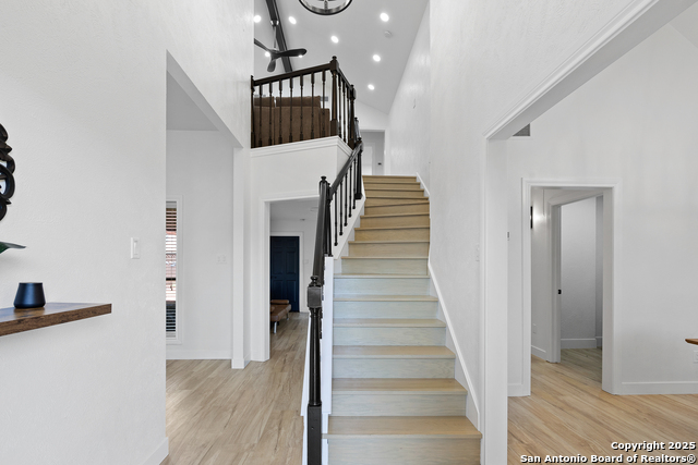 Listing photo id 2 for 5421 Adair Dr