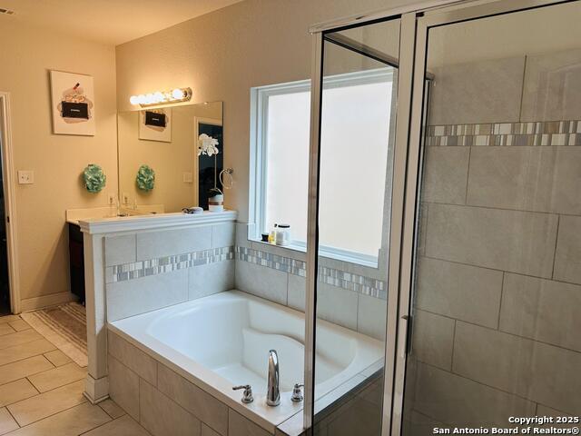 Image 10 of 11 For 6051 Akin Circle