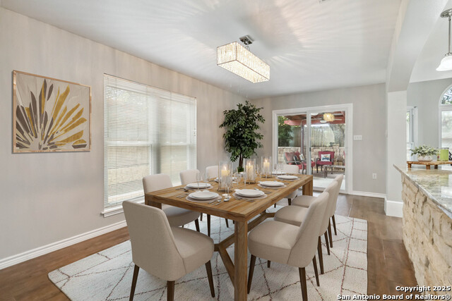 Image 3 of 30 For 2652 Poplar Grove
