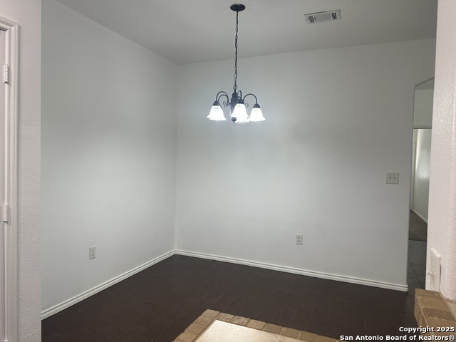 Image 8 of 22 For 302 Rosalie Dr
