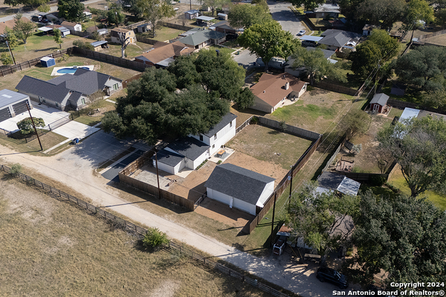 Image 39 of 42 For 770 Carl Dr.