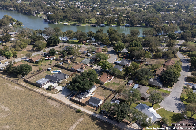 Image 40 of 42 For 770 Carl Dr.