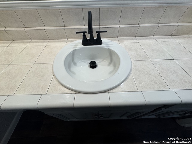 Image 21 of 28 For 14307 Ridgeboro