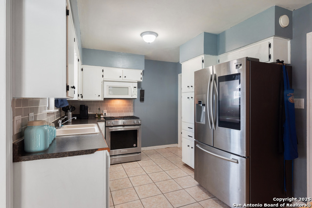 Image 10 of 28 For 270 Goodhue Ave