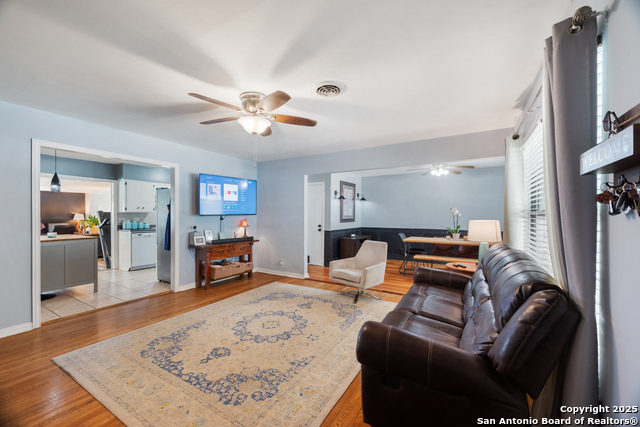 Image 6 of 28 For 270 Goodhue Ave