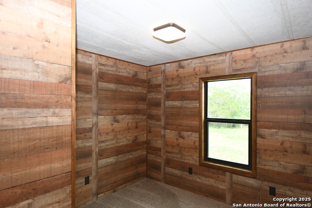 Image 9 of 24 For 1155 Pecan  