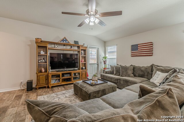 Listing photo id 8 for 13032 Minuet Sway