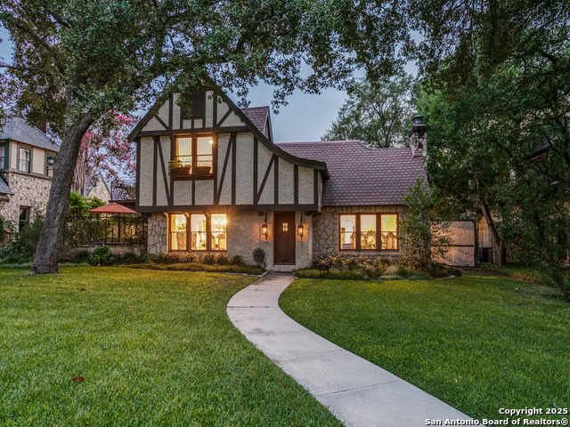 Details for 131 Park Dr  , Olmos Park, TX 78212