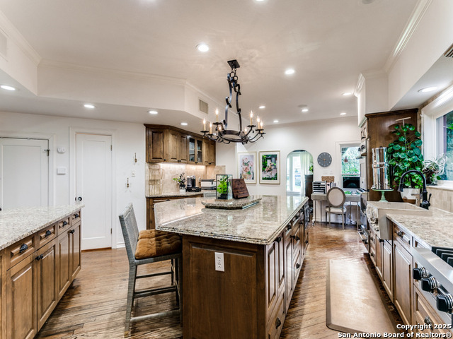 Image 15 of 44 For 131 Park Dr  