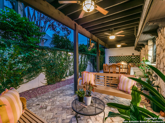 Image 41 of 44 For 131 Park Dr  