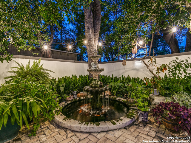 Image 43 of 44 For 131 Park Dr  