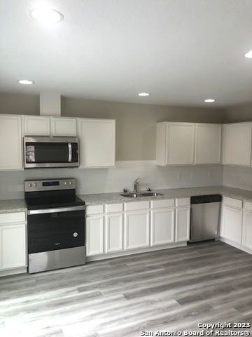 Image 6 of 14 For 8915 Cloudstone