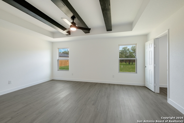 Listing photo id 10 for 1020 County Road 4516