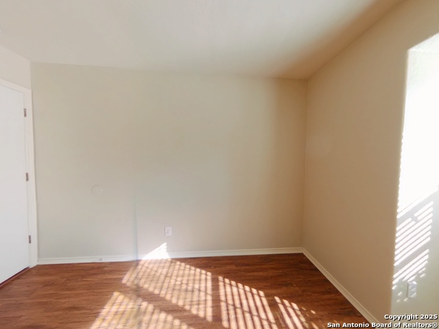 Image 18 of 26 For 9027 Laguna Rio