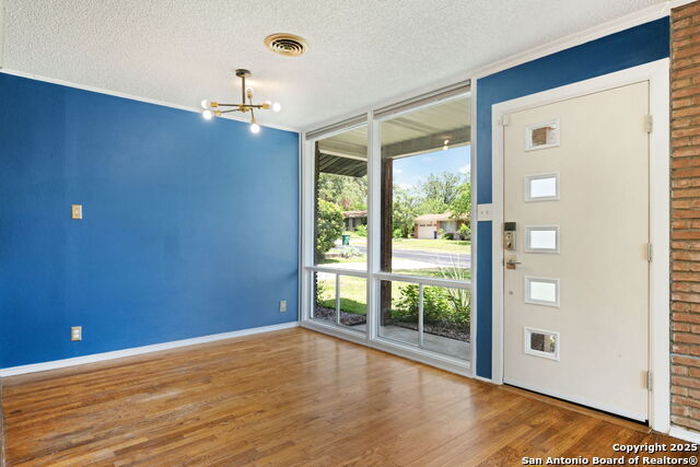 Image 5 of 27 For 250 Maplewood