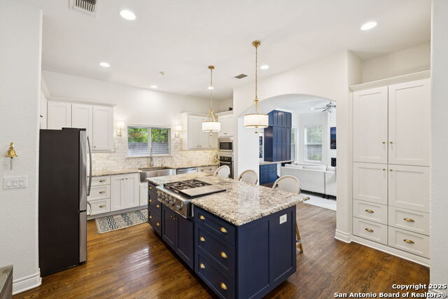 Image 16 of 50 For 235 Fair Oaks E