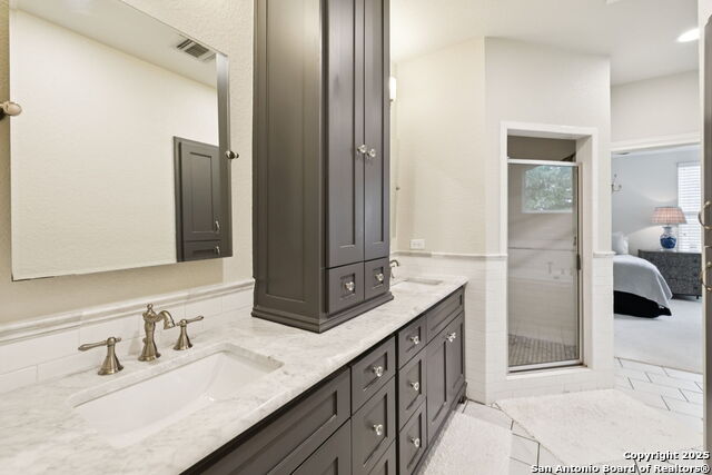 Image 36 of 50 For 235 Fair Oaks E