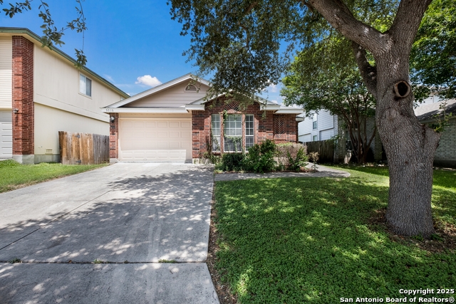 Image 3 of 22 For 5016 Crestwood Hill