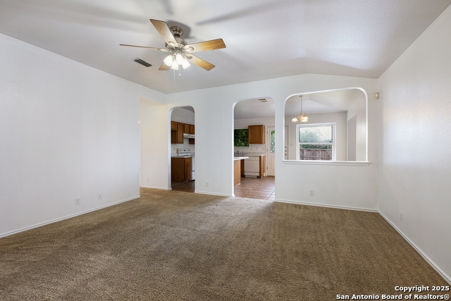 Image 5 of 22 For 5016 Crestwood Hill